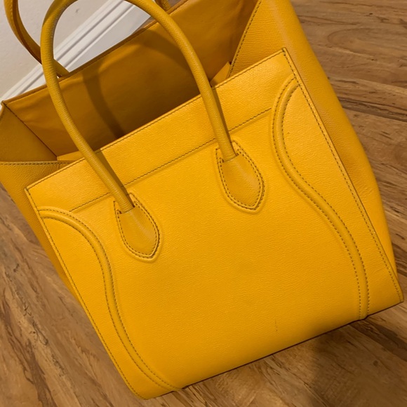 Celine Large Leather PhantomYellow Tote - Picture 4 of 16